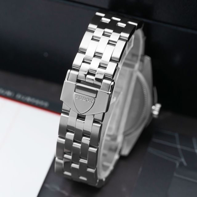 Tudor Glamour Date M53000-0001 Image 3